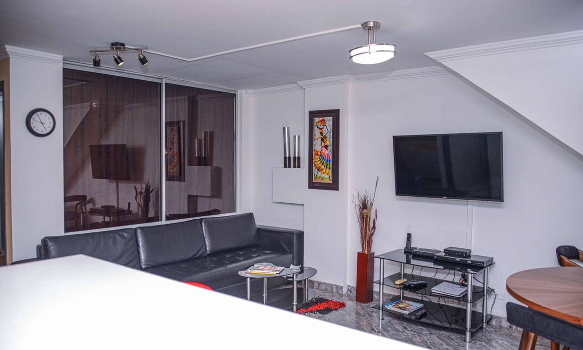 Zona Rosa Apartment | 2 Bedroom Middle Of Lleras Hot Tub