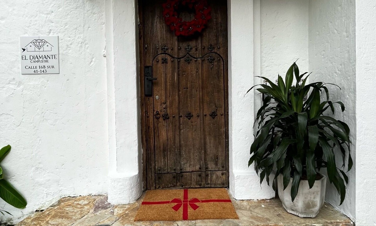 El Castillo Villa | #2 This traditional architectural house with modern&contemporary finishes