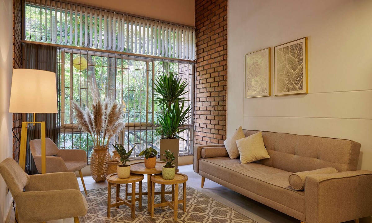 La Florida Apartment | #3 Provenza Oasis - Quiet 2BR & Nature Views