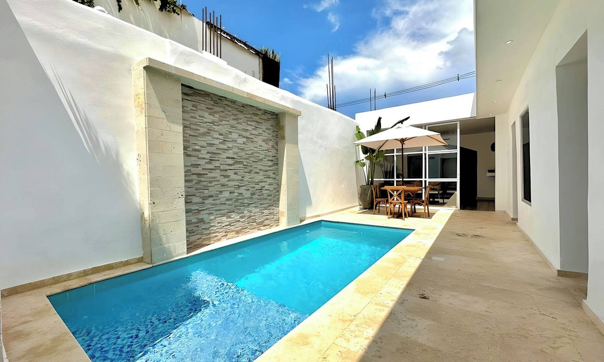 Cartagena Walled City Villa | 5-Ensuite BR Oasis: Private Pool, Breakfast Prep & Staff, Secure Location +Bonus