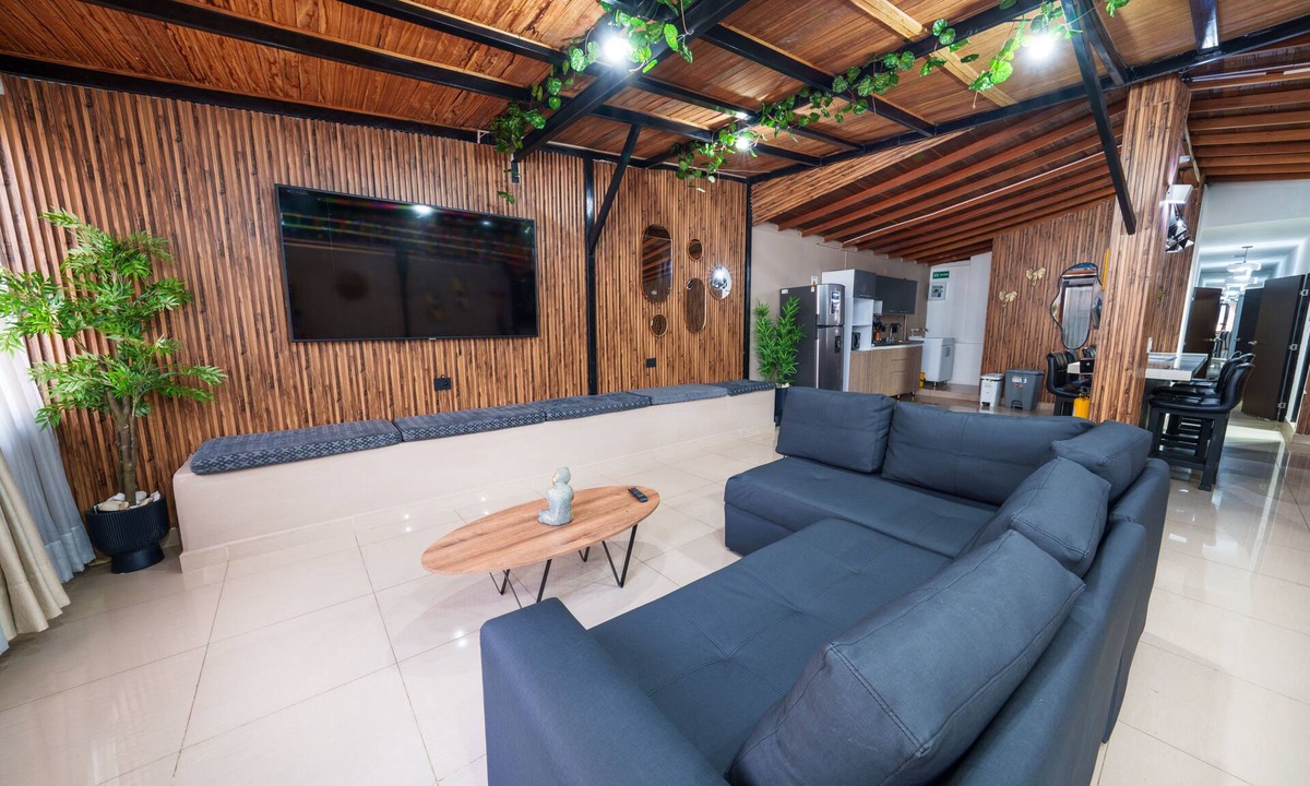 Zona Rosa Apartment | 6 Bedroom Penthouse with Arcade Machine