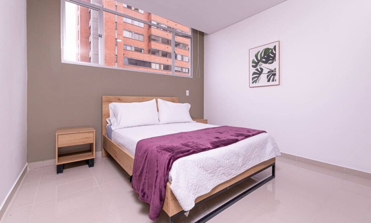 El Tesoro Apartment | 6th floor loft close to parque lleras & El Tesoro