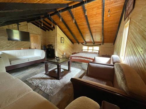 Aquitania House | Acogedora Cabaña Chalet en Medio de la Naturaleza