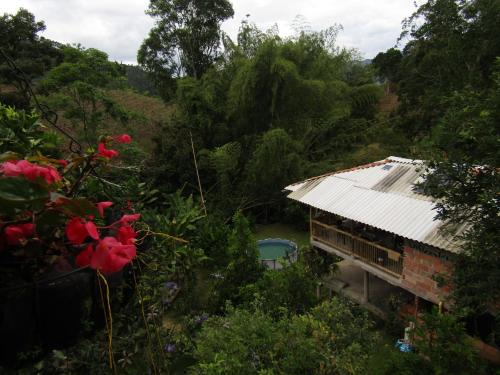Andes House | Alojamiento rural pájaros y flores