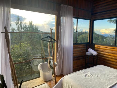 Medellin House | ALTEA cabaña Santa Elena, Medellín