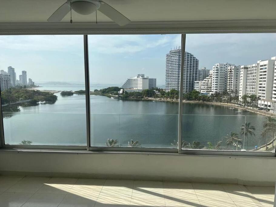 El Laguito Apartment | Apartamento amoblado en Cartagena, El Laguito. Vista al mar