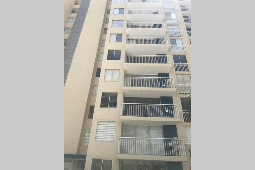 Ricaurte Apartment | Apartamento cómodo con todo lo que necesitas con Aire Acondicionado !