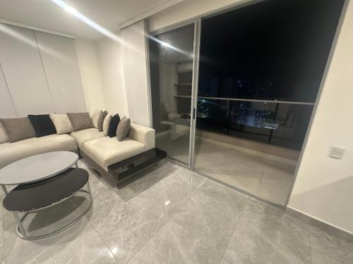 Riomar Apartment | Apartamento cerca Malecón y CC mall plaza