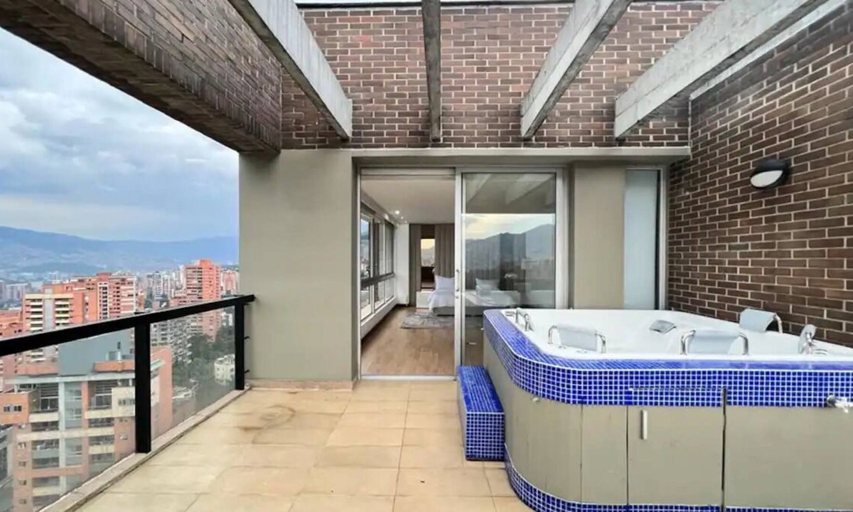 Alejandria Villa | Apartamento El Esplendor, En La Zona Mas Lujosa De Medellin