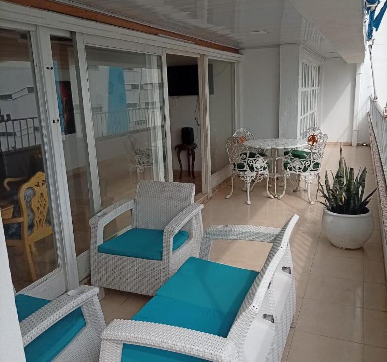 El Laguito Apartment | Apto Vacacional El Laguito - Edificio Gloria