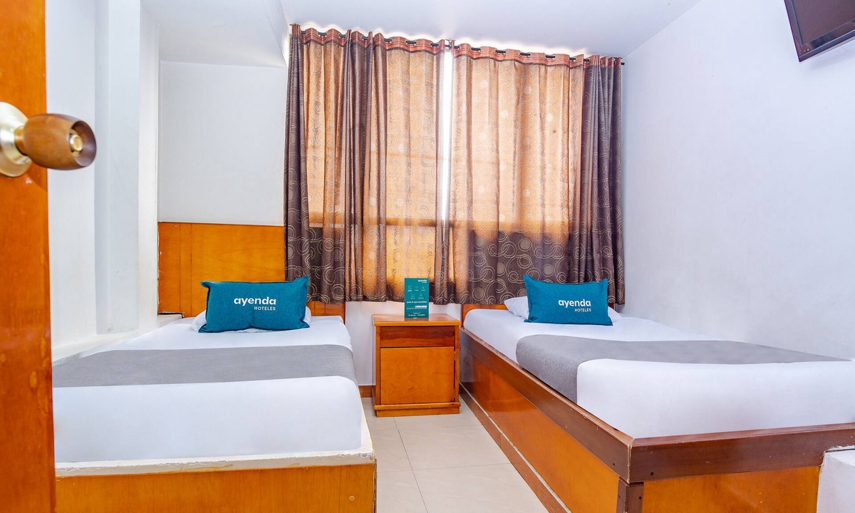 Fontibon Hotel | Ayenda San Pedro