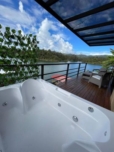 Guatape House | Boreal Glamping