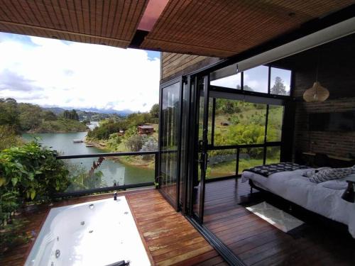 El Penol Ski Chalet | Cabaña con jacuzzi y acceso al embalse - Portum II