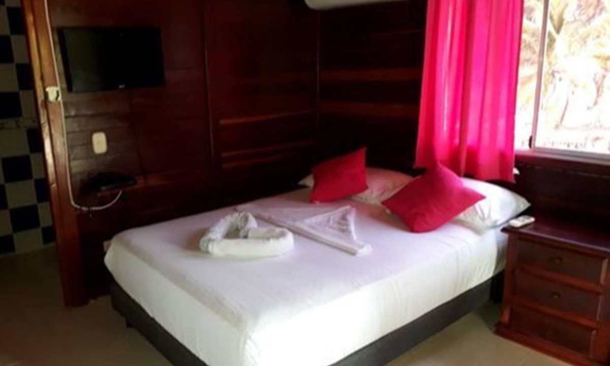 Sapzurro Hotel | Cabanas Deep Blue
