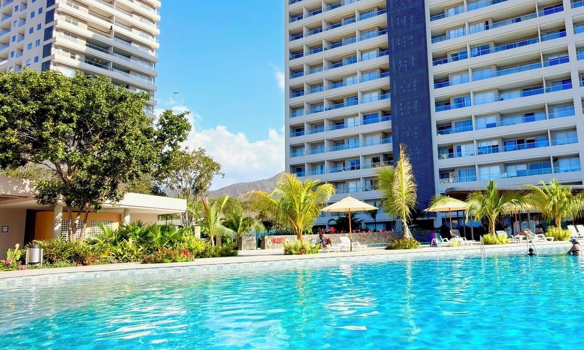 Papare Apartment | 🌴 Caribbean Resort-Style Paradise: Ocean Views, Pools, and Relaxation in Santa Marta
