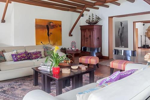 Suba House | Casa Azul - Casa de Lujo Bogotá
