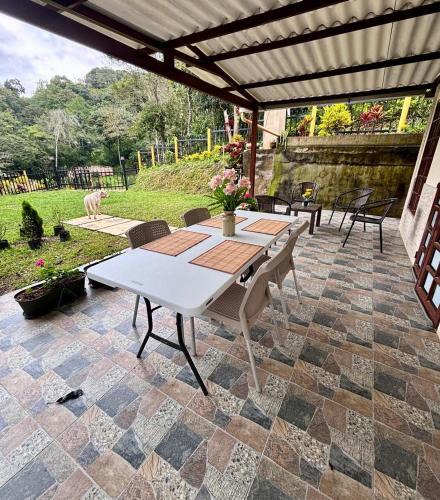 Alban House | Casa Bella Campestre