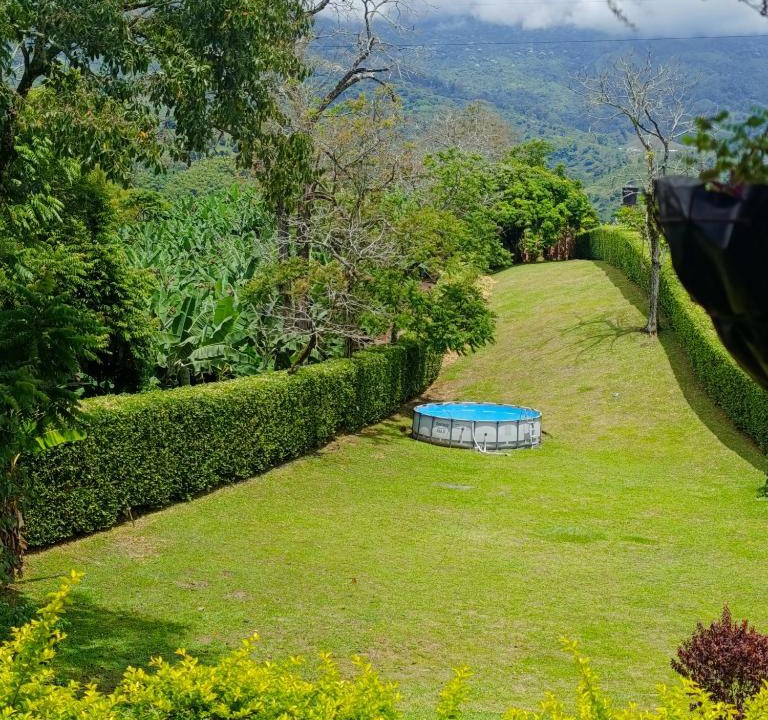 Calarca House | Casa Campo alojamiento campestre para descanso en Calarcá Quindío