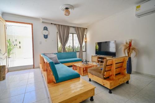 Marbella House | Casa con piscina y terraza privada a pasos de la playa