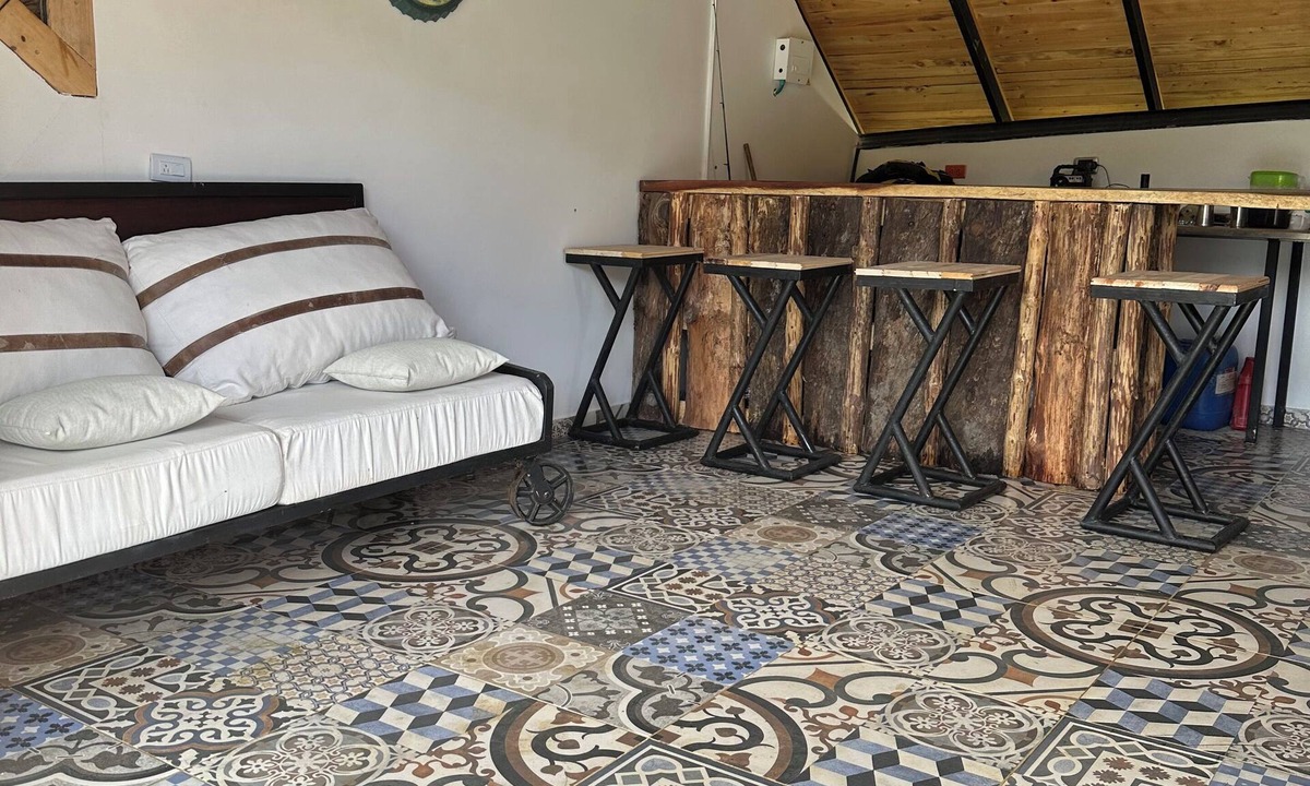 El Penol Hostel | CASA DE CRISTAL HOSTAL