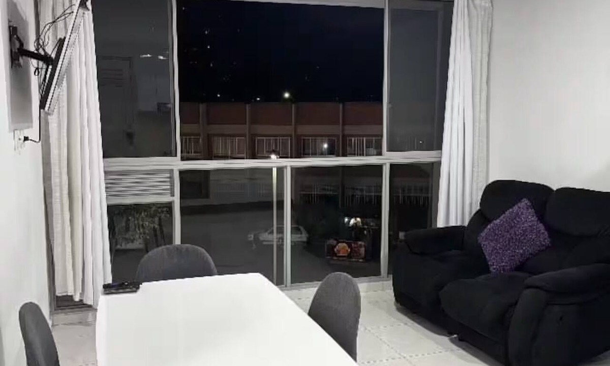 Piedecuesta Condo | Casa de Lujo en Envigado 300 m²Vista + Privacidad