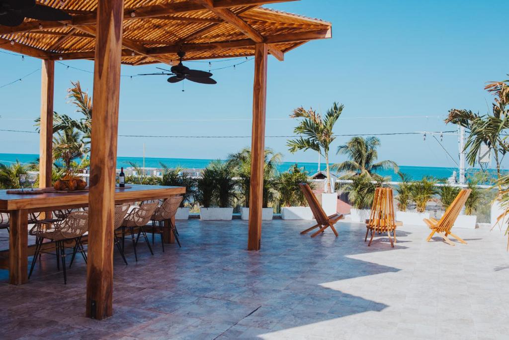 La Boquilla Villa | Casa de Playa privada con Piscina, Jacuzzi y Rooftop