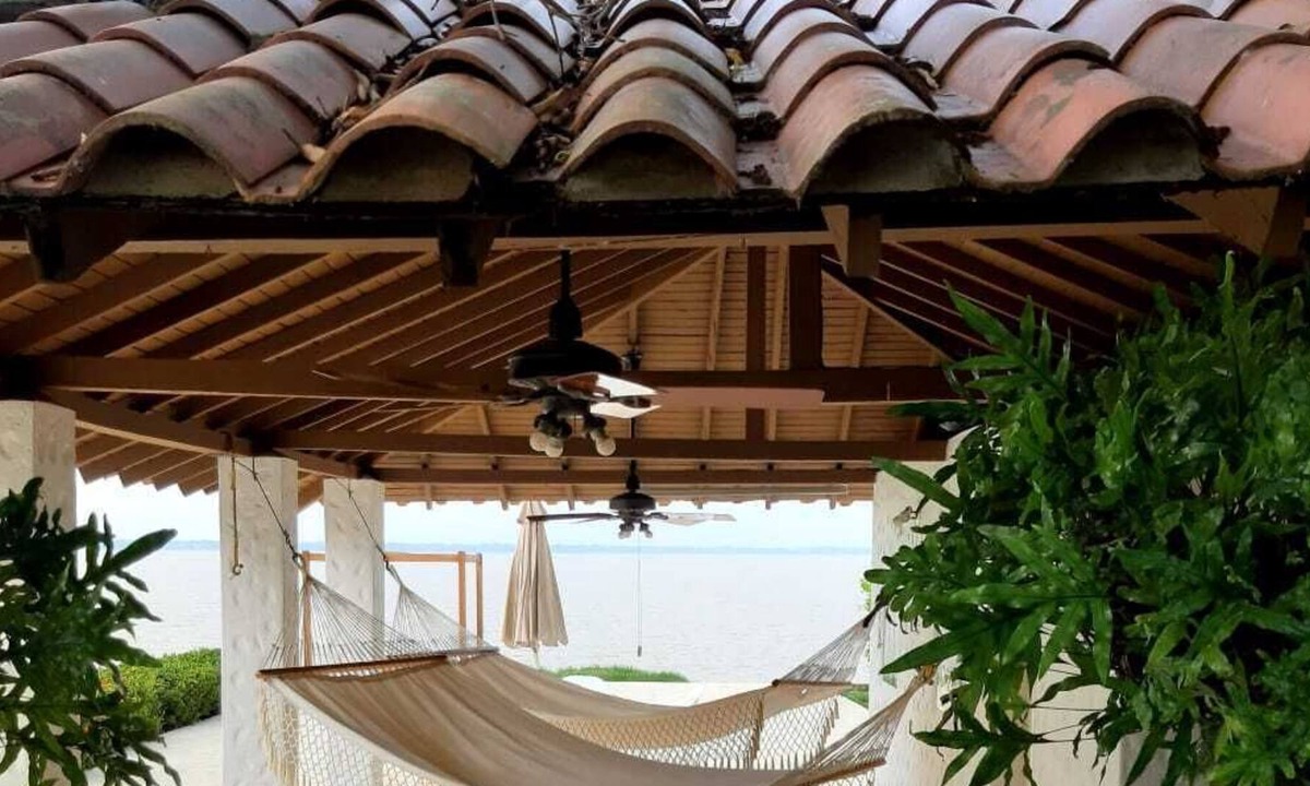 Ayapel House | Casa Pontevedra. Paraiso al Borde de la Cienaga