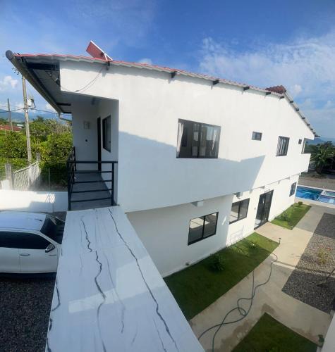 Acacias House | Casa Quinta Primavera