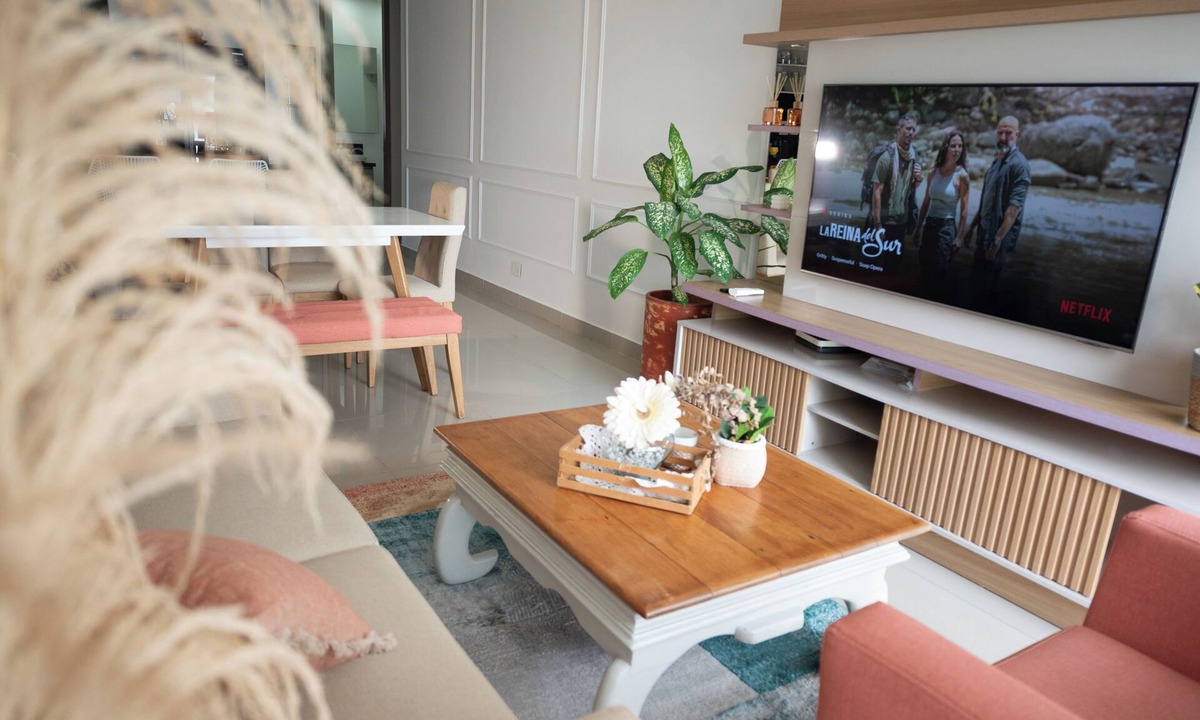 Bocagrande Condo | Charming Condo w/Balcony & Bay Views