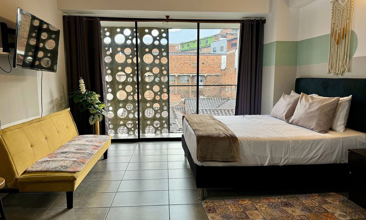 La Candelaria House | Comfortable and central loft with balcony