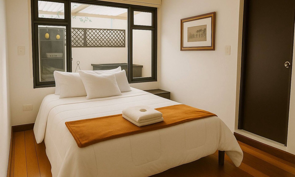 Quinta Paredes Bed & Breakfast | Corferias Embajada Suites