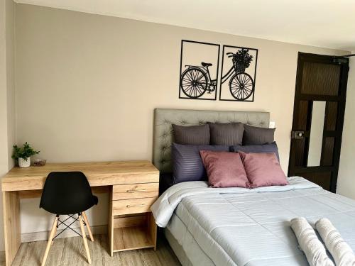 Villa Hermosa Apartment | Cozy Loft in the Heart of Medellín