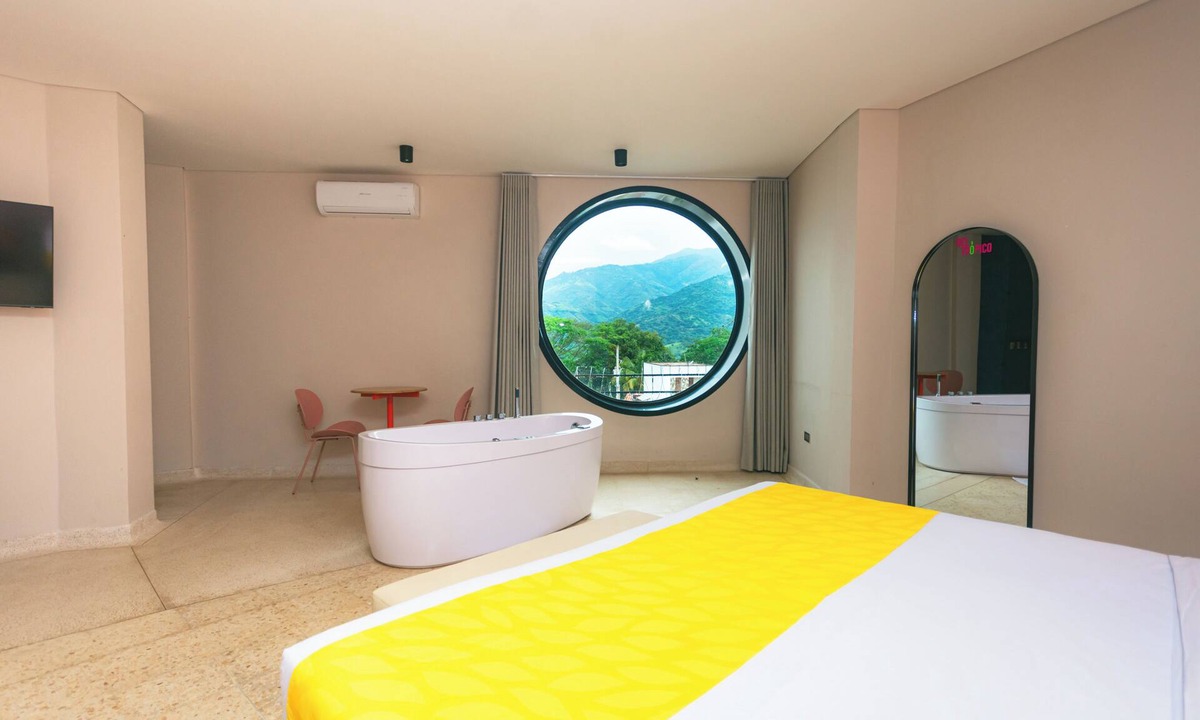 Sopetran Hotel | Del Tropico Hotel