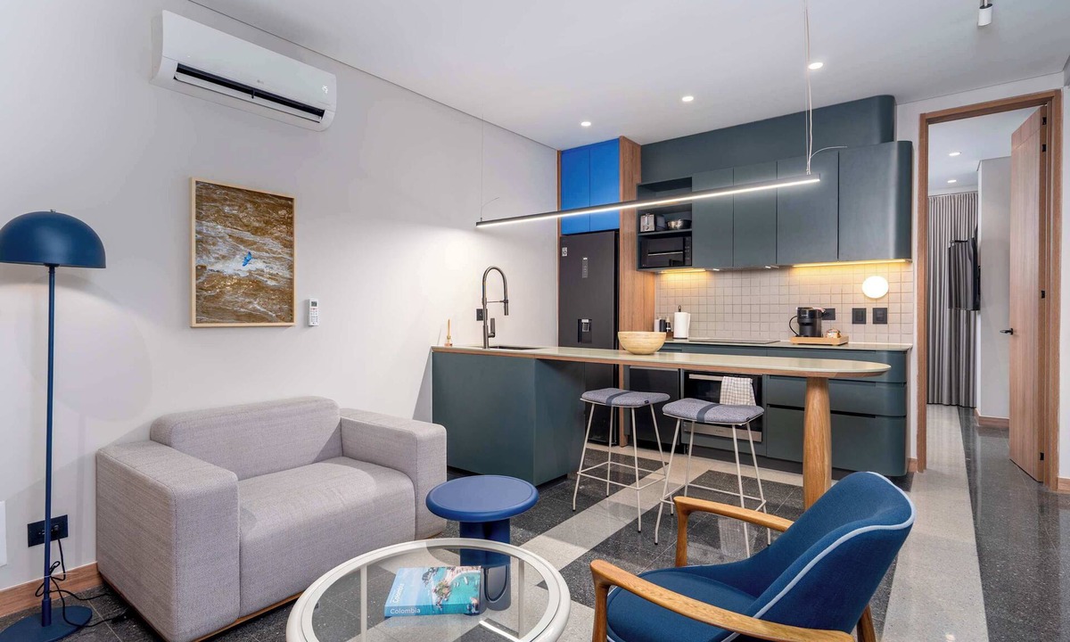Cali Apartment | Deluxe Nomad Pad In Granada | Walk Anywhere | 302