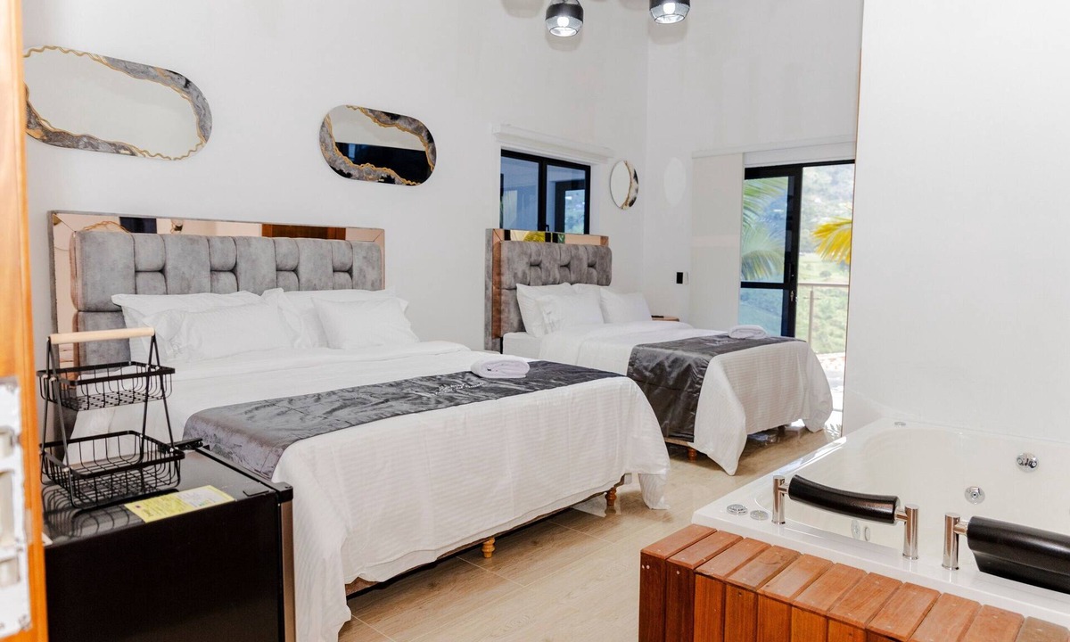 El Penol Hotel | Ecohotel Dubai Del Oriente