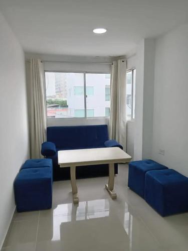 Marbella Apartment | EM3-2G APARTAMENTO DE 4 HAB EN ZONA RESIDENCIAL CON AIRE ACONDICIONADO Wifi Y PARQUEADERO