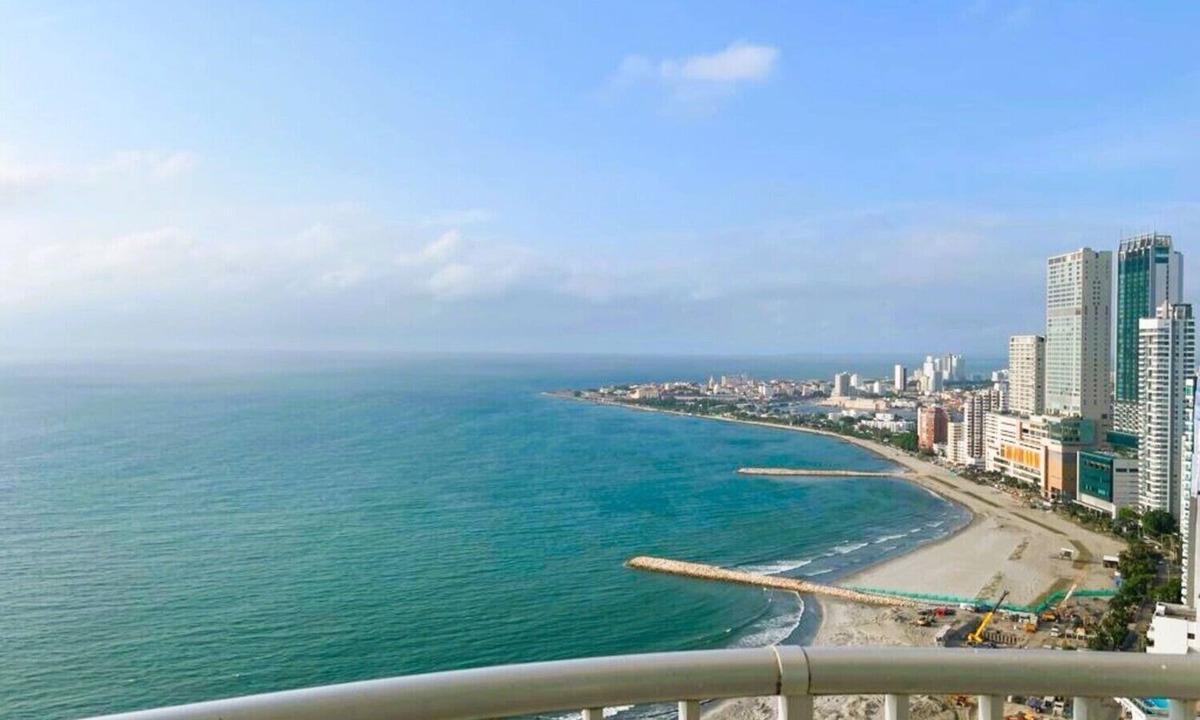 Bocagrande Apartment | Enjoy a beautiful sunset on the beachfront - Bocagrande