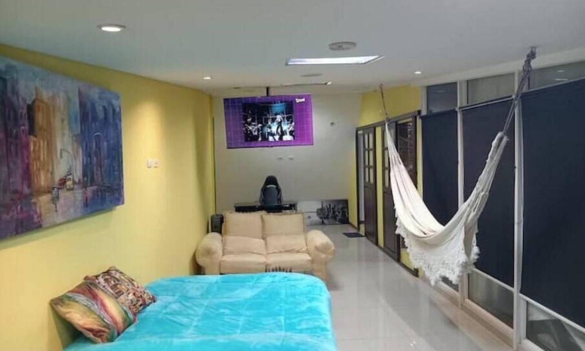 Barrios Unidos House | Exclusive Coliving Studio | Long-term stay
