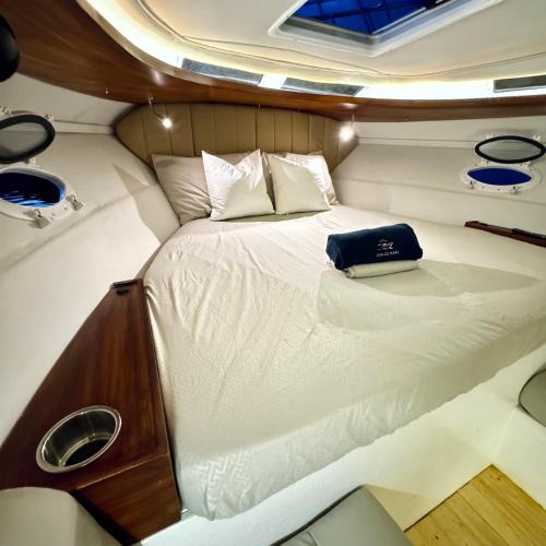 Prado Boat Rental | Exclusivo, cómodo y lujoso Yate