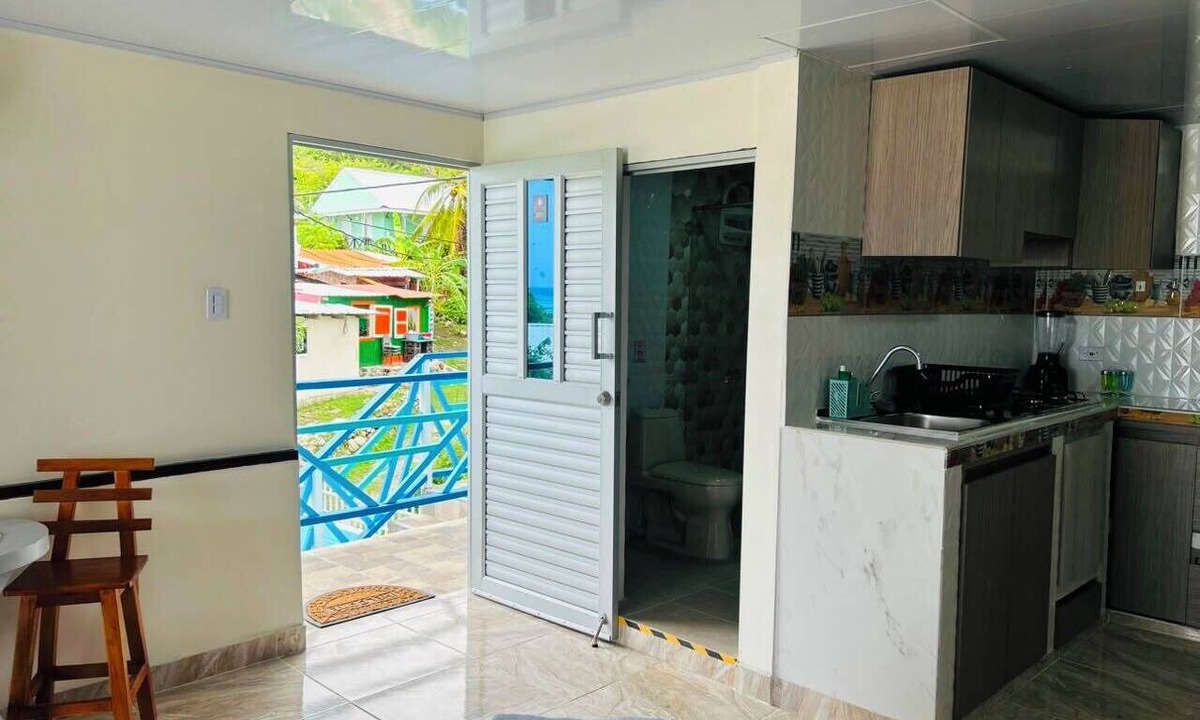 Providencia Cabin | Full moon view lodge