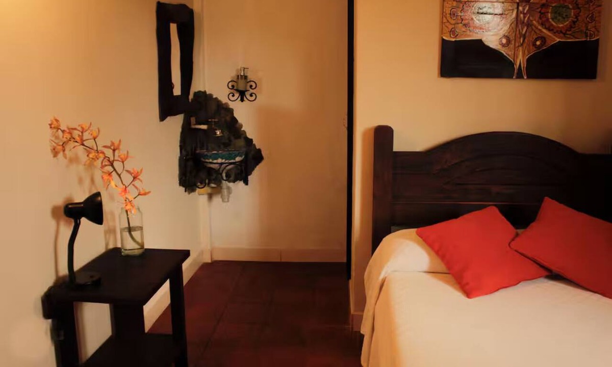 Guatape Cabin | Girasol - Garden View