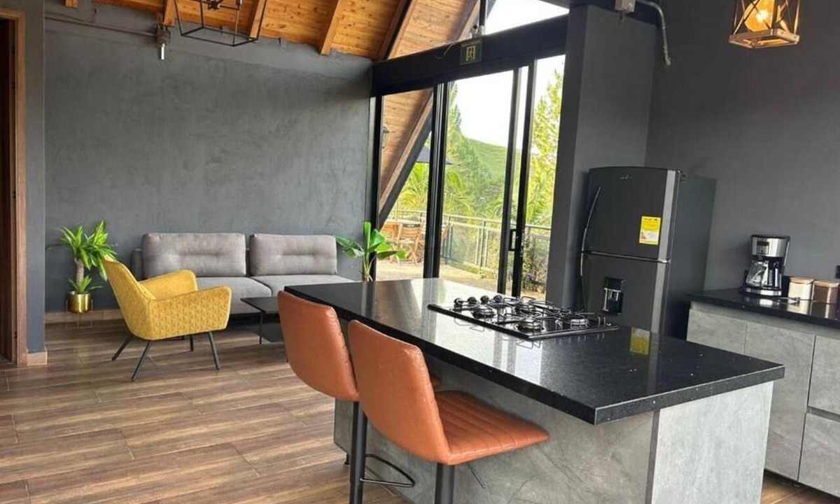 Guatape Cabin | GRETEL CHALETS SUIZO