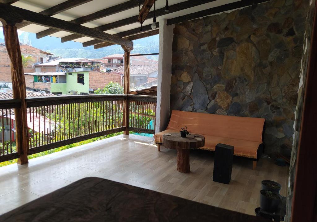 Jardin House | Habitación para pareja con baño compartido