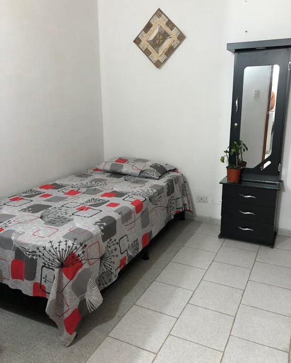 Itagui House | Habitación privada en casa de familia cerca del CC VIVA Envigado