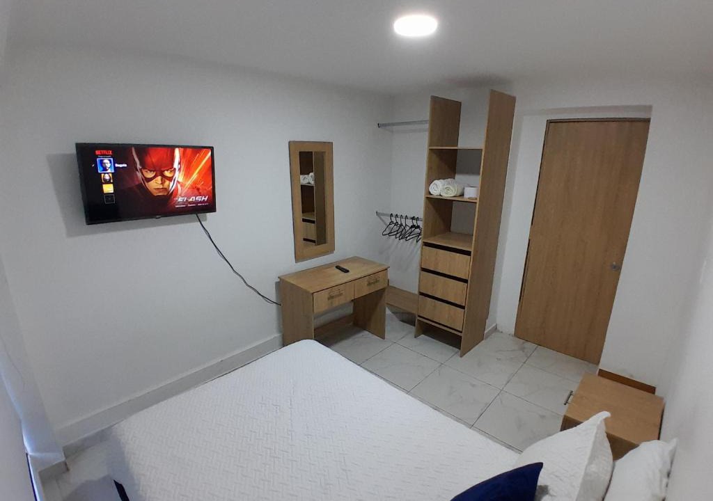 Bogota House | HABITACIÓN AGRADABLE, CORFERIAS - EMBAJADA USA