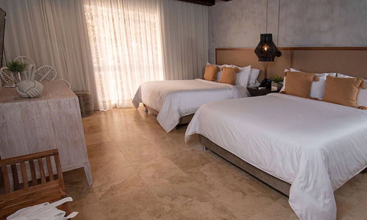 Centro Cabin | Hdl-pr Hotel Room in the Historic Center With Pool and Wifi