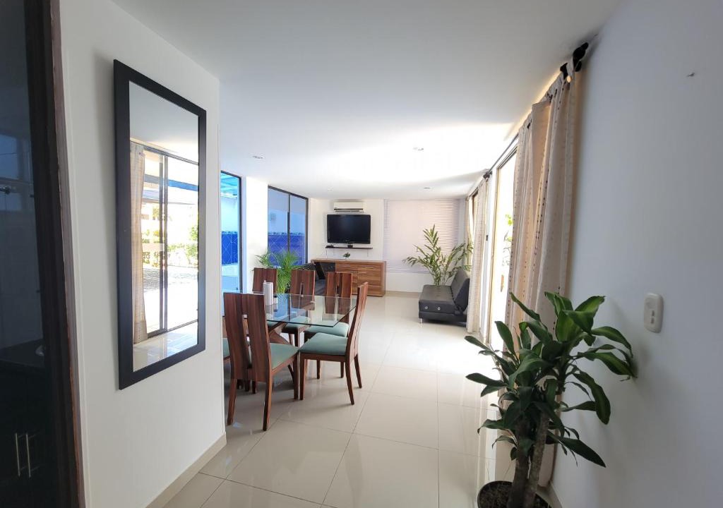 Ricaurte Villa | Hermosa casa con Jacuzzi privado y piscina comunal