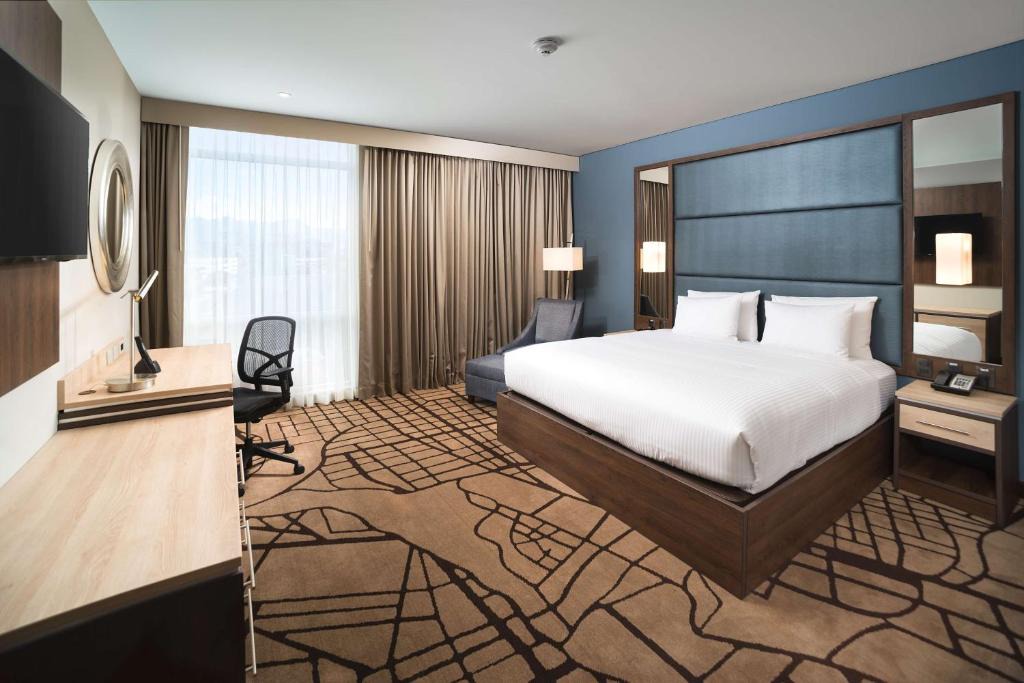 Calle 26 Hotel | Hilton Garden Inn Bogota Airport