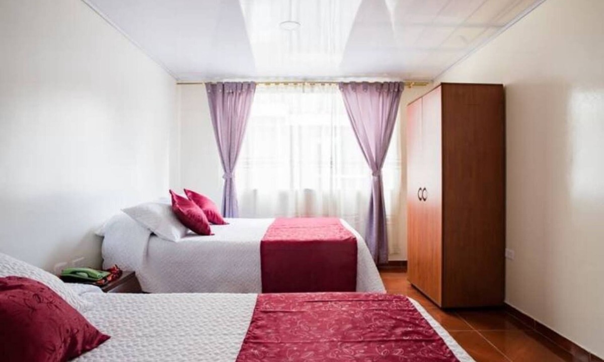 Campin House | Historic House's Bedroom w/Garden, Patio, Private Bathroom, Smart TV & Free WiFi