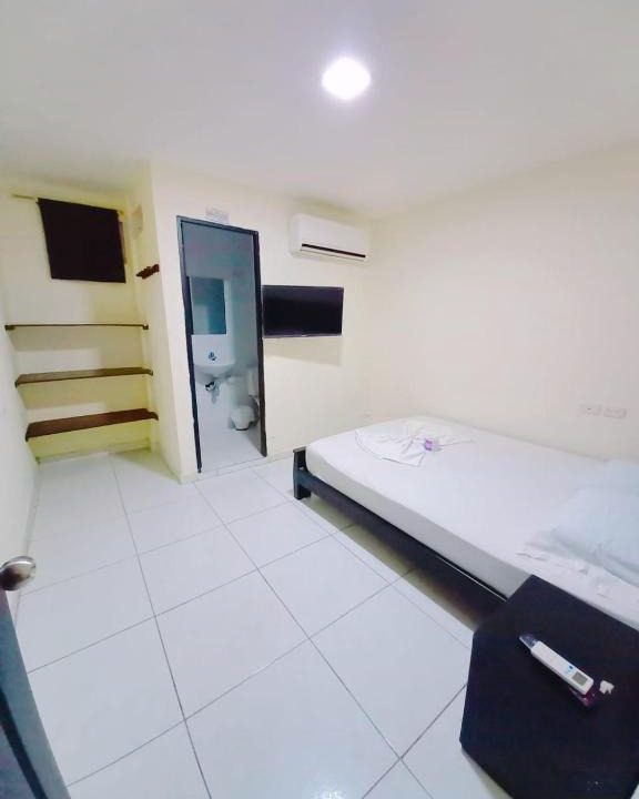 El Bosque House | HOSTAL BOCA CHICA